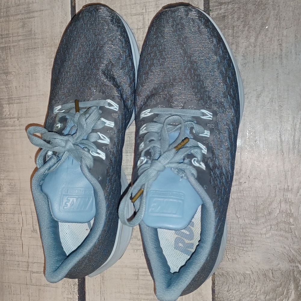Shose - Picture 4 of 4